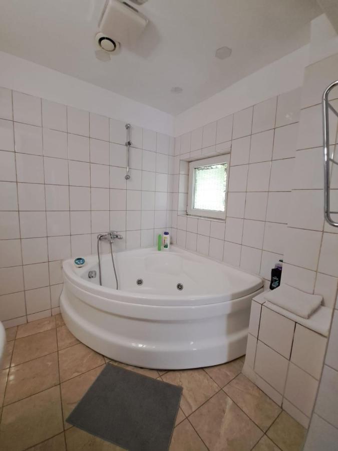Downtown Apartment Piata Romana Букурещ Екстериор снимка